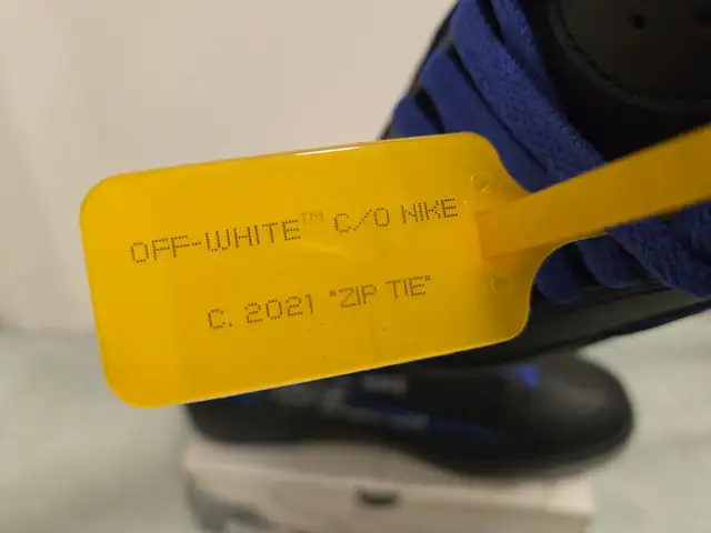 Size 12 - Nike Air Jordan 2 Off White Black Blue in Men's Shoes in Markham / York Region - Image 9