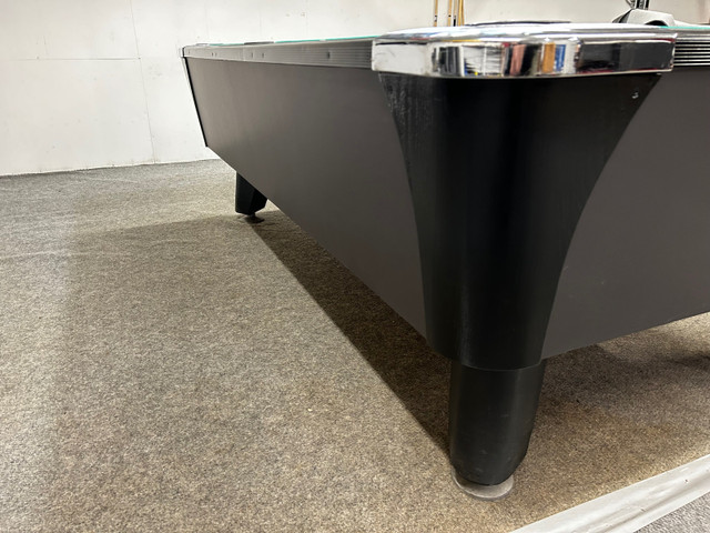 Dynamo 7’ Pool table - Gun Metal Gray in Other in Regina - Image 4