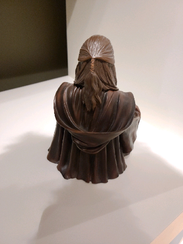 Star Wars Gentle Giant Qui Gon Jinn Bust Phantom Menace in Arts & Collectibles in Calgary - Image 2