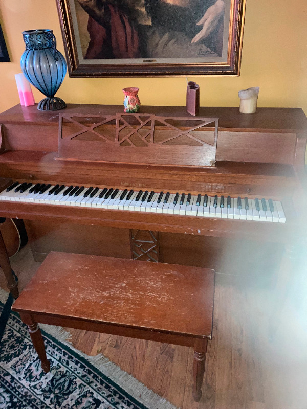 Upright piano for sale in Pianos & Keyboards in Calgary - Image 3