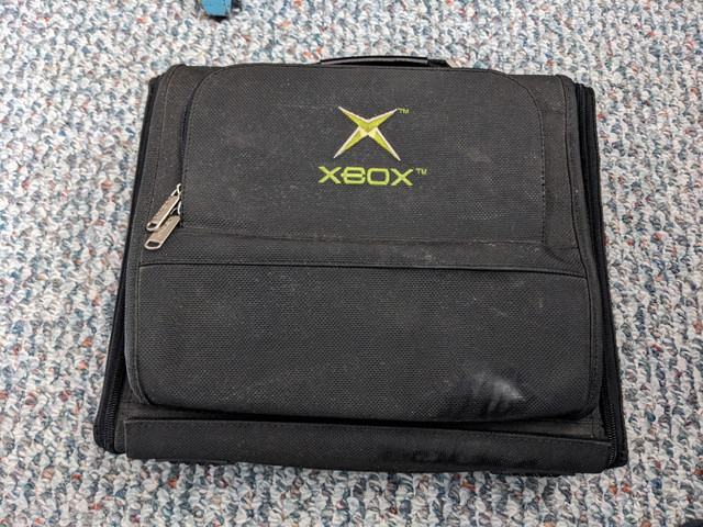 Xbox Original Carrying Case  in Older Generation in Calgary