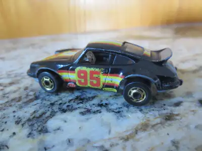 Hot Wheels Black Porsche p-911 #95
