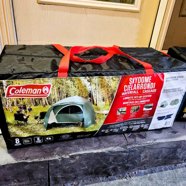 Tent – Coleman 8-Person Skydome w/ Vestibule, 5-Minute Setup, We in Fishing, Camping & Outdoors in Kitchener / Waterloo - Image 3