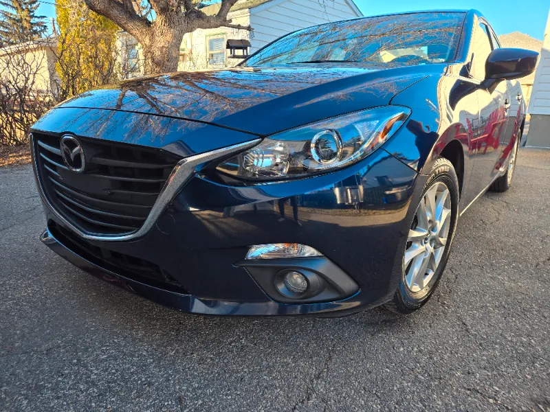LOW KMs Mazda3 GS 2015