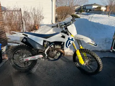 2020 Husqvarna 350cc motocross bike. SSS suspension. Carefully maintained, ridden by a vet rider. No...
