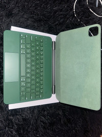 iPad Pro 11 keyboard 