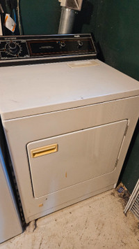 Inglis Gas-fired Dryer -- NOT Electric