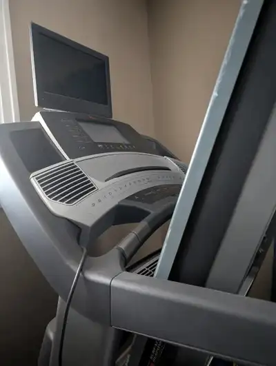 Must Go! FreeMotion Treadmill – Gym Grade, Low Impact with TV!, View more