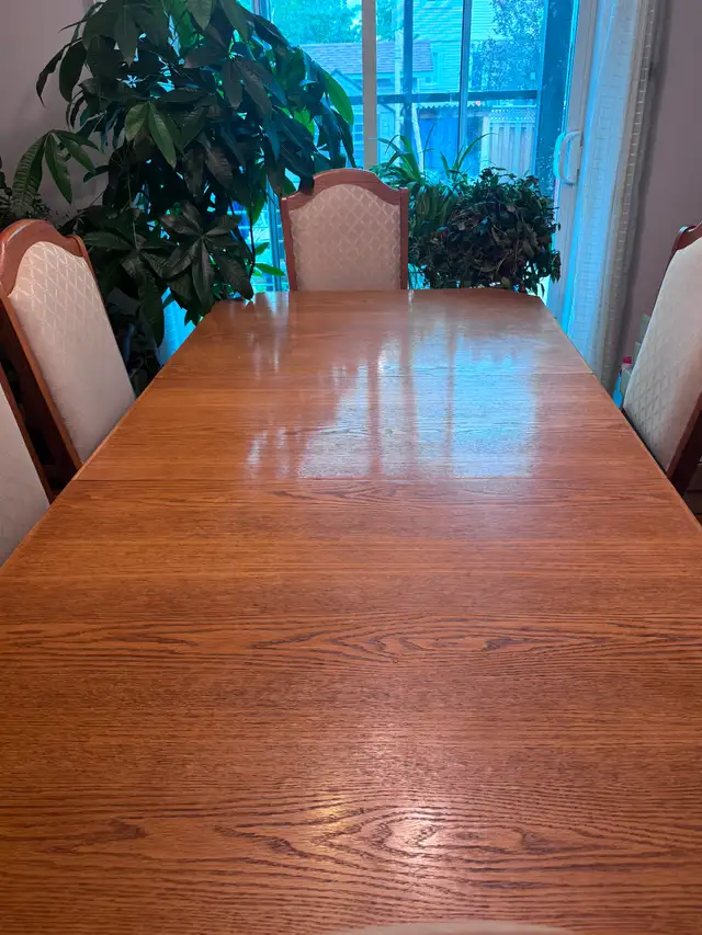 Solid Wood Dining Table with Six Chairs in Dining Tables & Sets in Laval / North Shore - Image 4