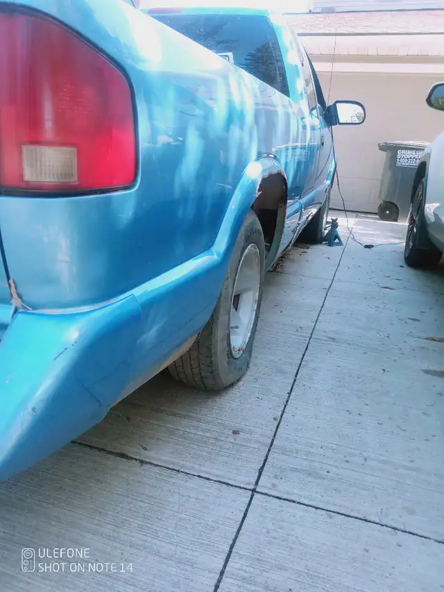 1997 Chevrolet S10 LS 567435720048005124