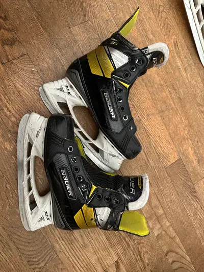 Bauer Supreme 3S Hockey skates, size 3.5, EE (fit 3), View more