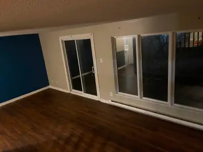 We are offering this three bedroom house for rent in a sort after neighborhood in Cambridge. Availab...