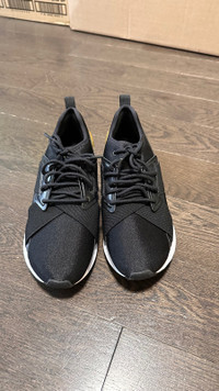 New - Puma Running Shoes (36)