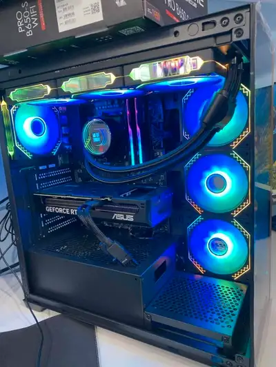✅ AMD Ryzen™ 7 7700X @4.50 GHz up to 5.40 GHz 8 Cores 16 Threads ✅ 32GB RGB RAM DDR5 ✅ 1TB M.2 Nvme...