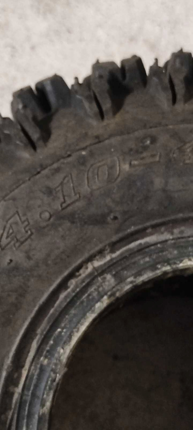 Wheelbarrow tire in Outdoor Tools & Storage in Hamilton - Image 2