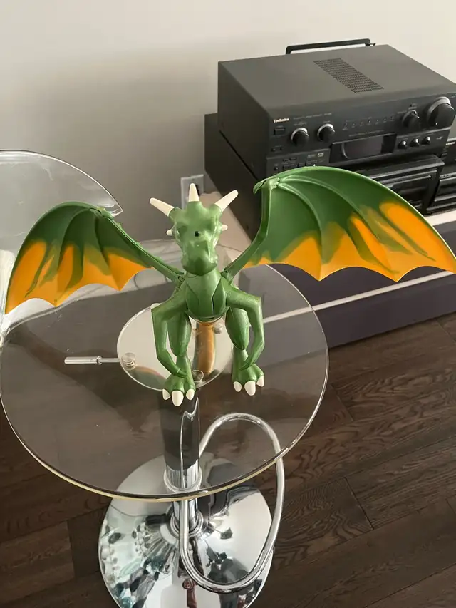 dragon toy in Toys & Games in City of Montréal - Image 2