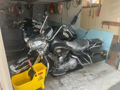 With all accessories, beer case.