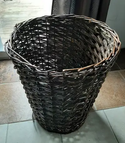 Large rattan laundry basket, View more