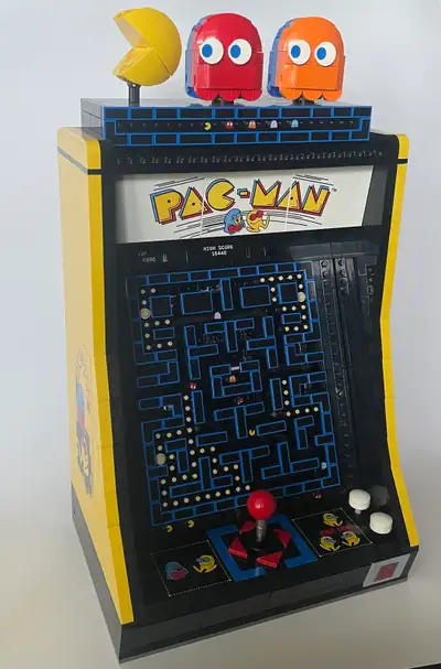 Up for sale is Lego Icons set 10323 PAC-MAN Arcade, which includes a total of 2651 pieces! I'm selli...
