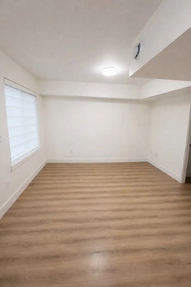 1-Bedroom Basement Suite (with In-Suite Washer/Dryer) in Long Term Rentals in Delta/Surrey/Langley - Image 6
