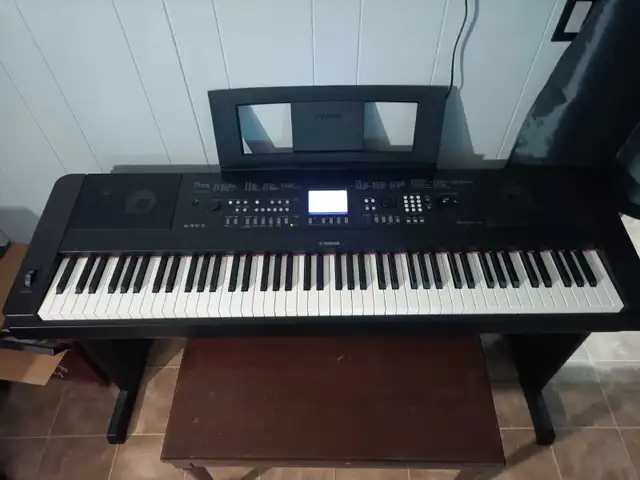 Electronic Grand Piano for sale in Pianos & Keyboards in Medicine Hat - Image 2