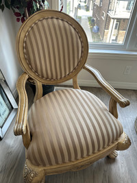 Pulaski Accent Chair - like New (Taupe Striped)