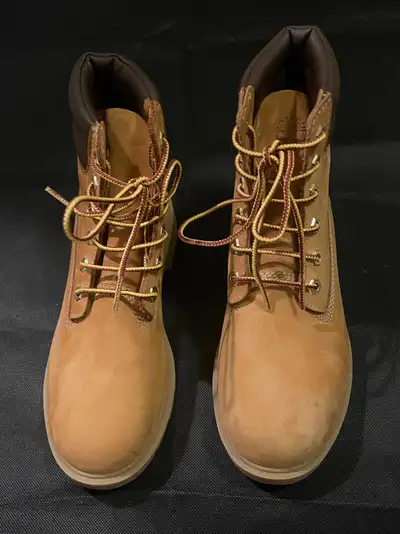 (NWOT) Timberland Ladies CSA 7.5 Steel Aluminum Toe-Work Boots, View more