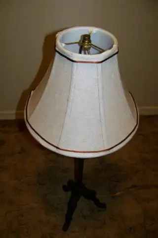 vintage lamp in Indoor Lighting & Fans in London - Image 4