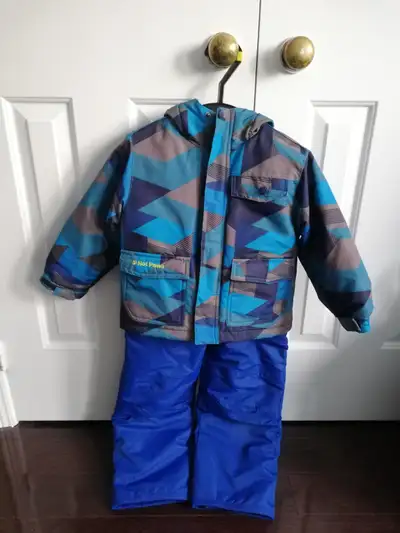 Hot Paws Kids Snowsuit Size 5T in Great Condition, View more