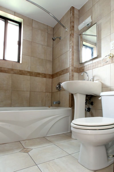 5 1/2 RENOVES METRO COTE-DES-NEIGES/COTE-SAINTE-CATHERINE — photo 2
