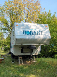 For sale 1997 hornet pop out fifth wheel camper