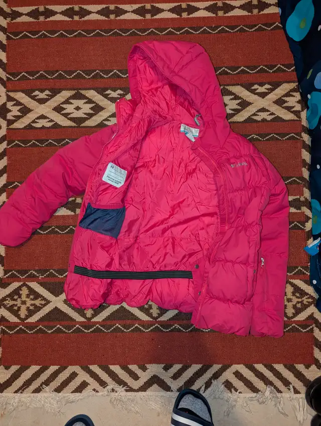 Kid's Winter Jacket in Kids & Youth in Oshawa / Durham Region - Image 3