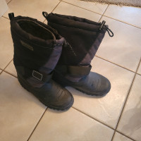 Winter boots size 12