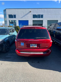 2007 Dodge Caravan Minivan & Joey Power wheel  Chair Lift