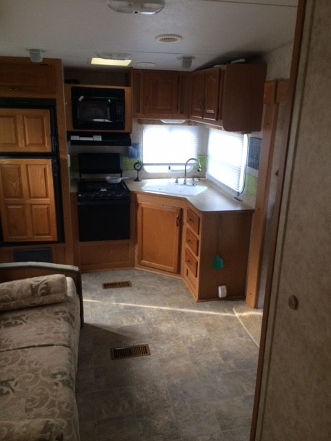 Keystone Cougar RV. 2005. Great Condition. Great Price. in Travel Trailers & Campers in Kingston - Image 3