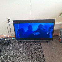 32 inch Insignia 1080 TV