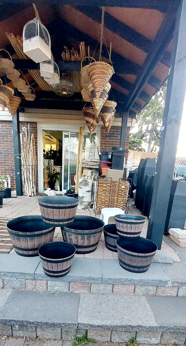 BRAND NEW BARREL PLANTERS .4 sizes available.  $15and up  in Patio & Garden Furniture in Mississauga / Peel Region - Image 4