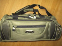 Skyway Luggage Weekender Travel Duffel Bag.
