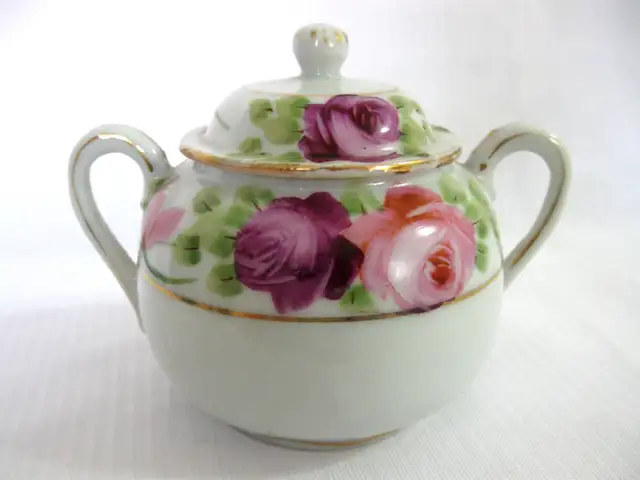 PETIT SUCRIER NIPPON SMALL HANDPAINTED SUGAR BOWL..c.1891-1921 in Arts & Collectibles in West Island - Image 2