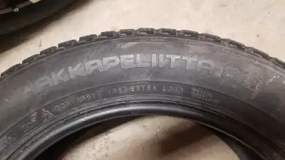 4 pneus 225 55 R 17 usure 6/32