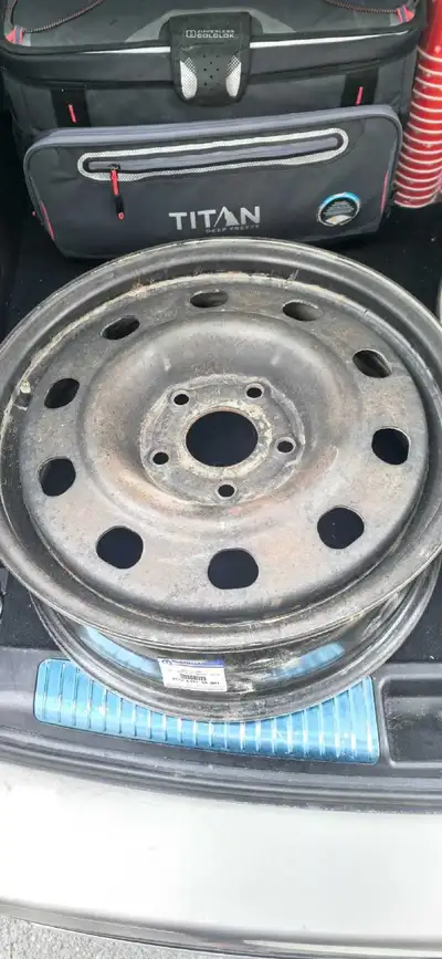 Mopar Steel Wheel – Part #04726431AA Fitment: Dodge Grand Caravan (2013–2020) Dodge Journey (2013–20...