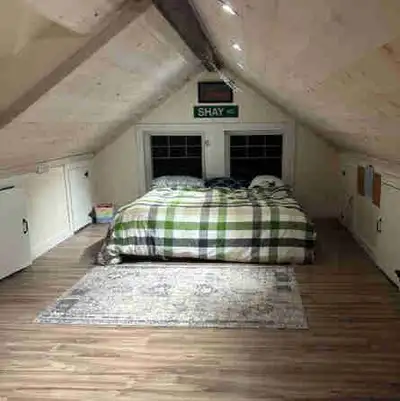 Beautiful large room in Port Carling