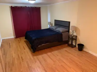 **Females Only** Fully Furnished Rooms *Near Sheridan college*