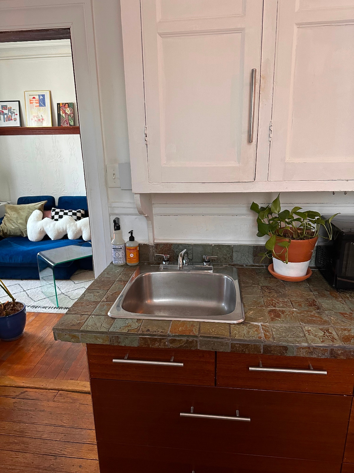 Charmant 4.5 lumineux dans le petit Laurier — photo 2