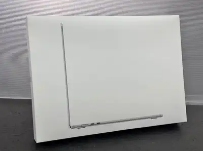 NEW & SEALED:Apple MacBook Air 15"(M4 Chip,2025 Model)-Silver, View more