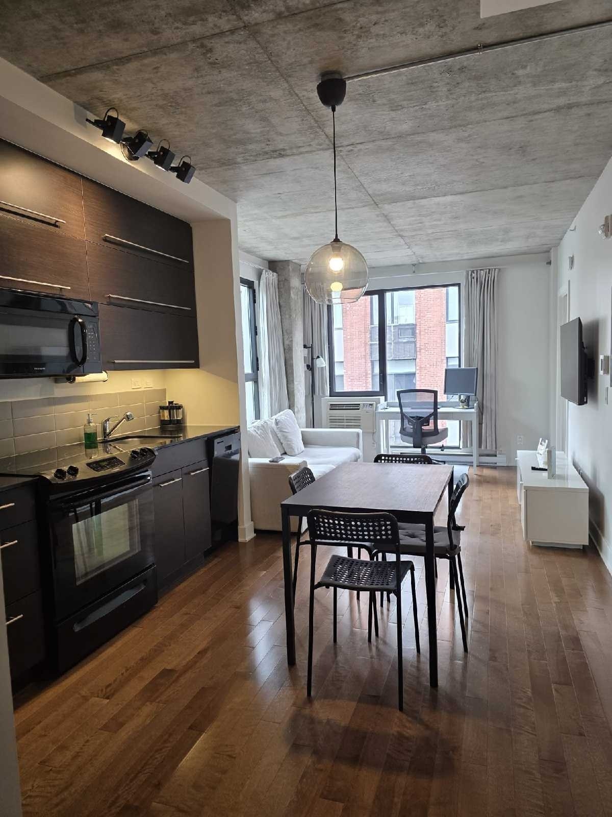 738 Rue Bourget — photo 1