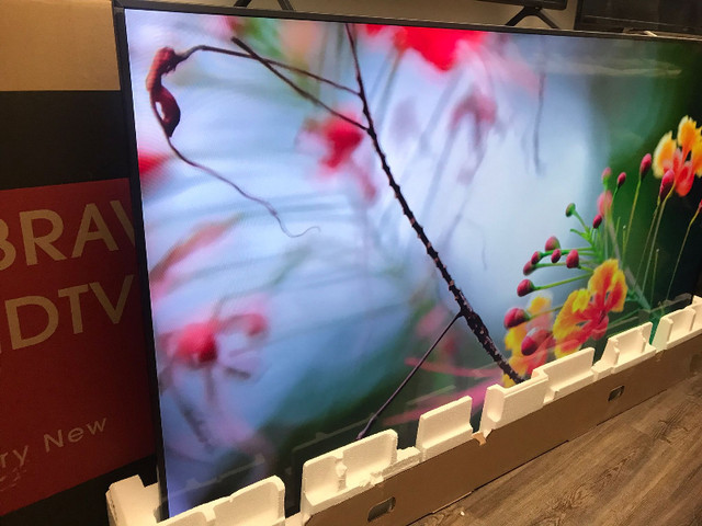4K Sony 65-INCH UHD HDR LED Android Smart TV KD65X750H in TVs in Mississauga / Peel Region - Image 4