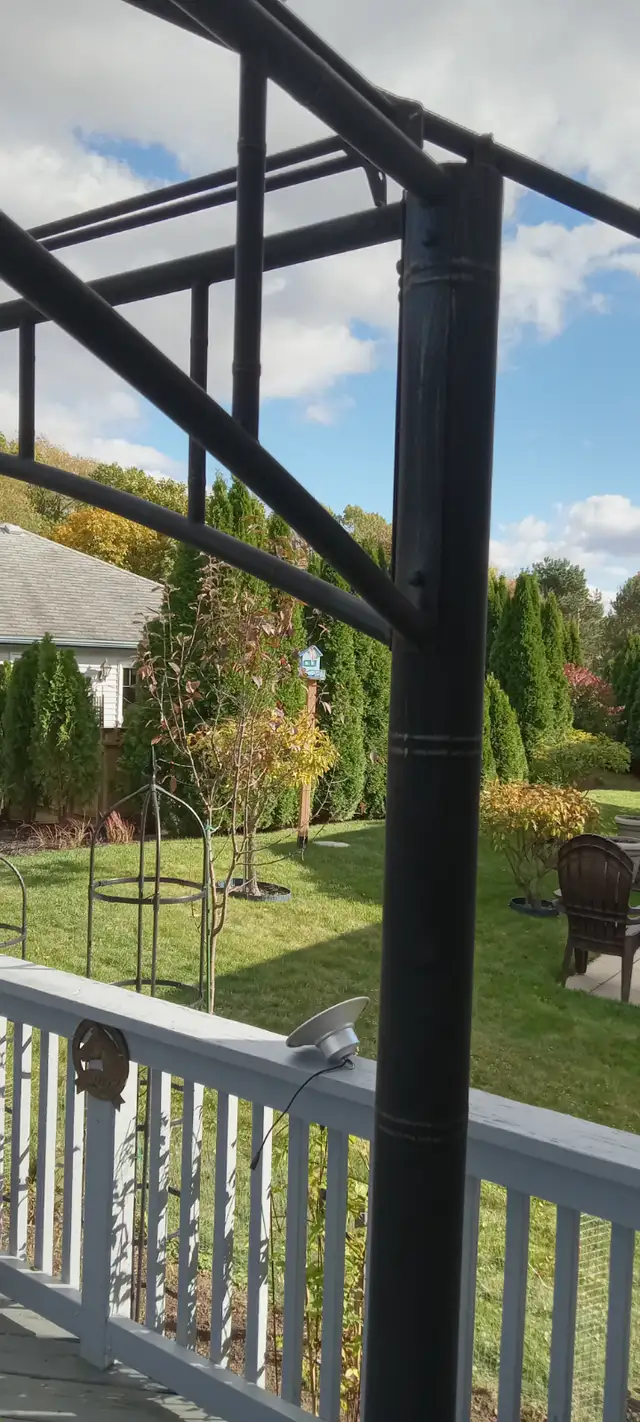 10 x10 shade gazebo. in Patio & Garden Furniture in Norfolk County - Image 2