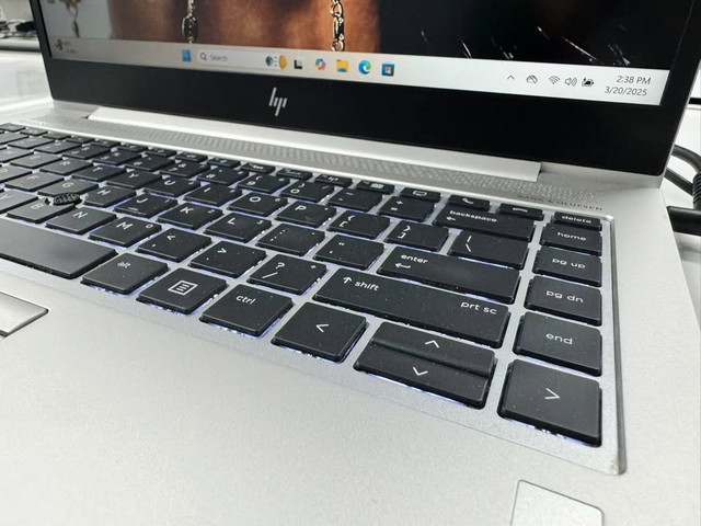 i7, 16G, HP Elitebook 840 G6 14" Back to School in Laptops in Markham / York Region - Image 2