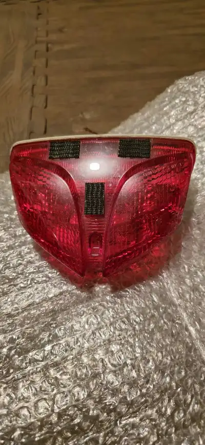 OEM TAIL LIGHT Suzuki 2008-2013 GSXR 600 750/2008-2013 GSXR 1000 $50 OEM REAR Foot Pegs for Suzuki G...